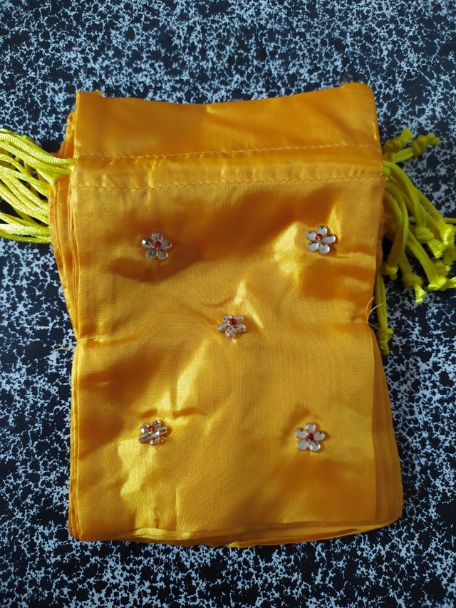 Bolsitas de raso 12 unidades