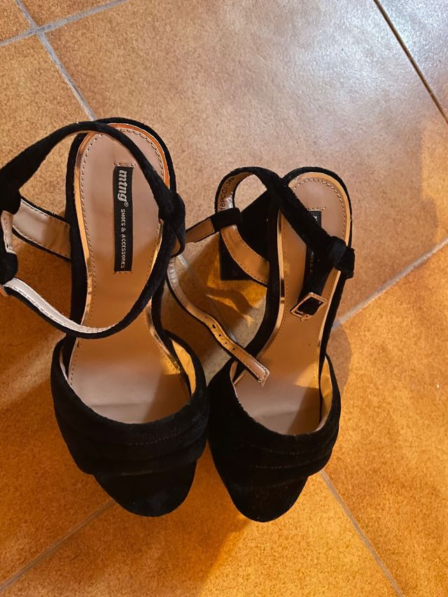 Sandalia tacon ancho