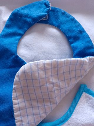 Conjunto 4 babetes em tons de azul