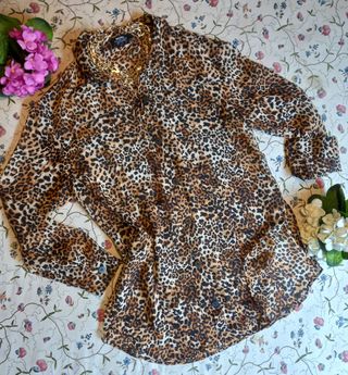 Blusa semi transparente animal print TS Berskha