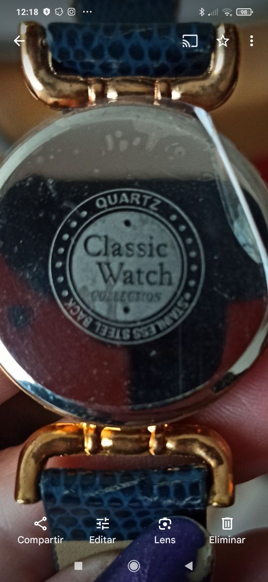 Coleccion de relojes y expositor