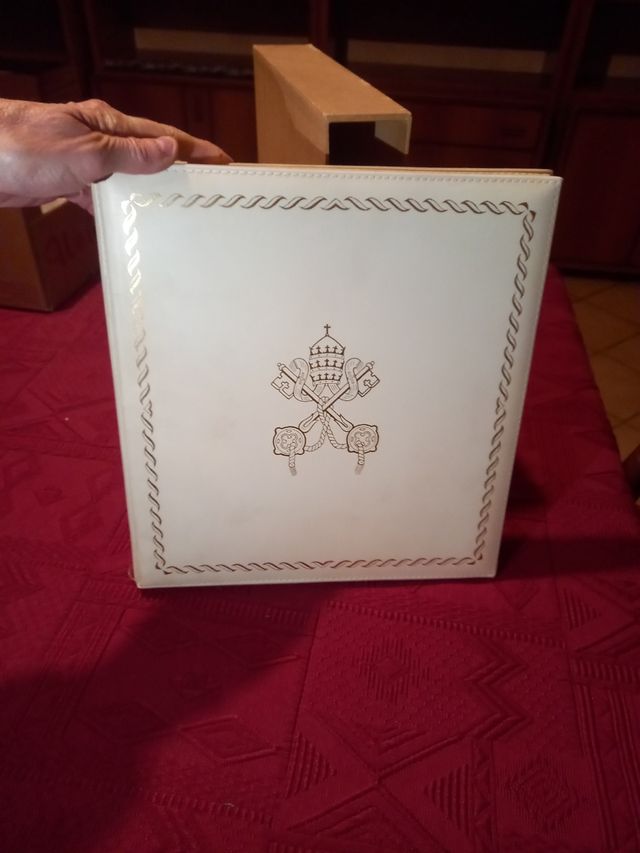 collezione francobolli città del vaticano