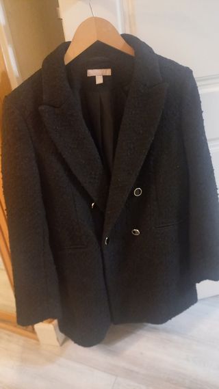 Americana negra de H&M