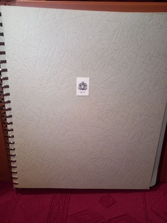 collezione francobolli malta