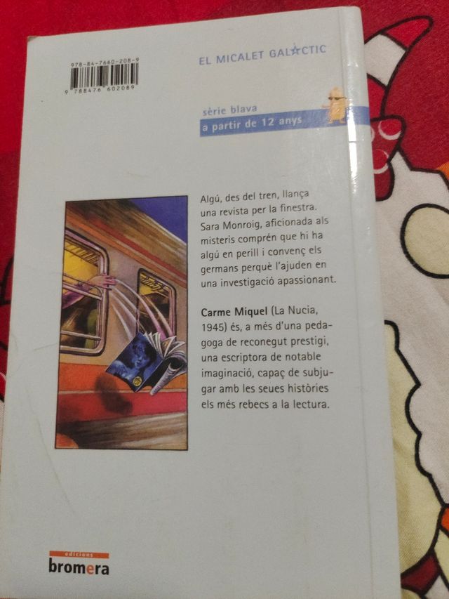 Uns papers en una capsa