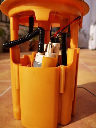 Aforador con bomba incluida.