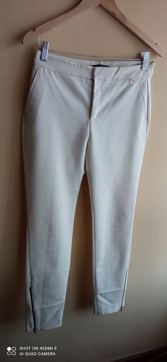 pantalón algodon doble. Zara