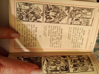 Antiguo libro religioso - 1943