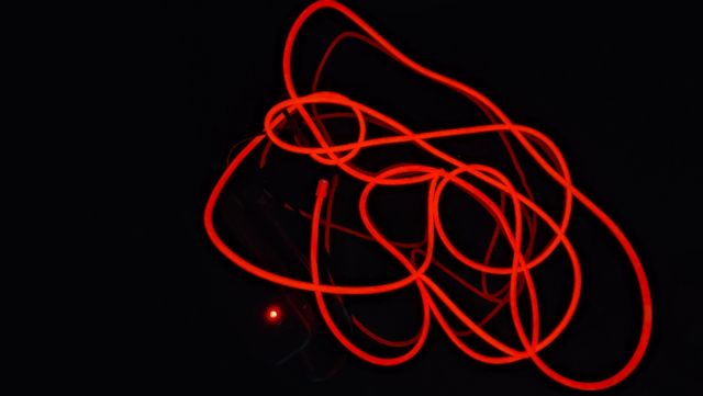 neon rojo para fotografía nocturna