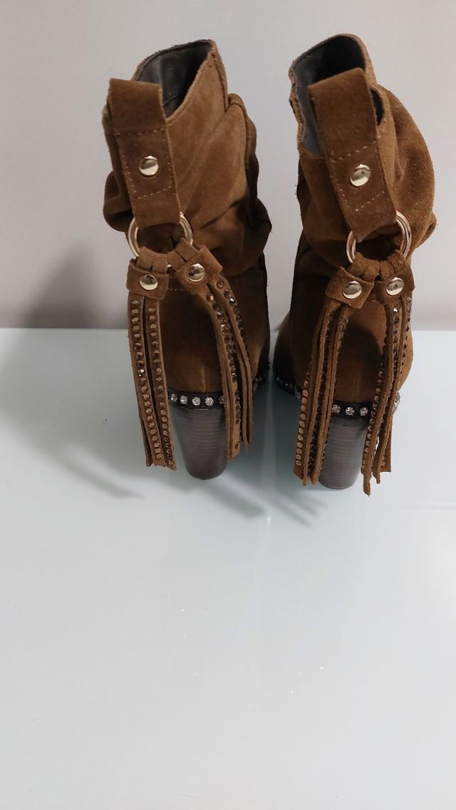 Botines camperos piel