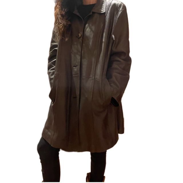 Abrigo de cuero marrón