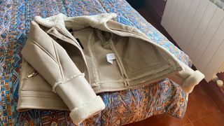Chaqueta color beige