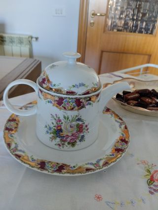 Teiera con piatto in Limoges . Vintage