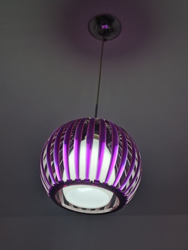 Lamparas de metacrilato nueva en color morado