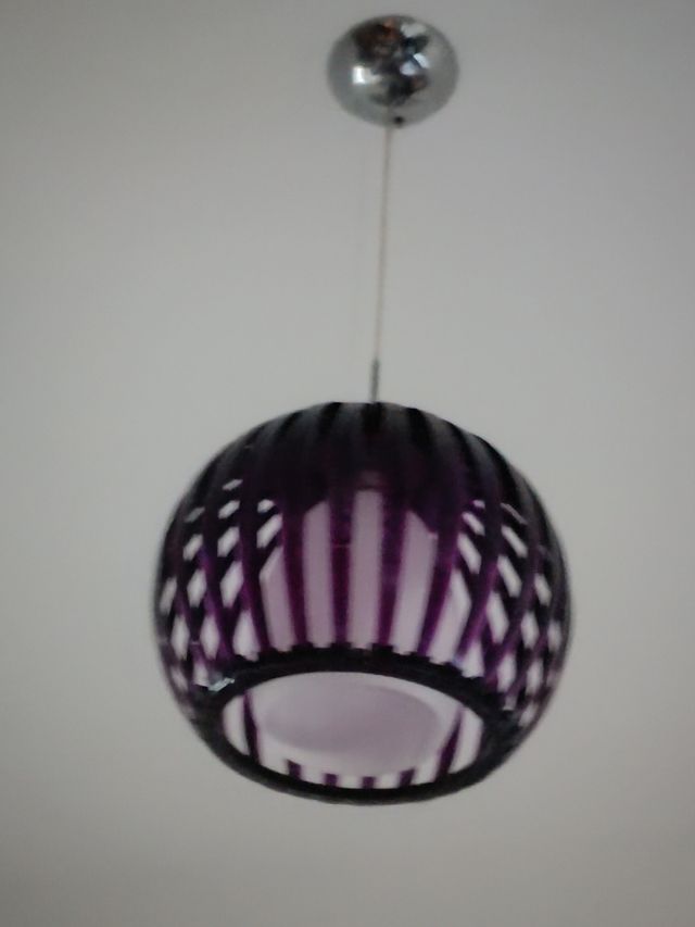 Lamparas de metacrilato nueva en color morado