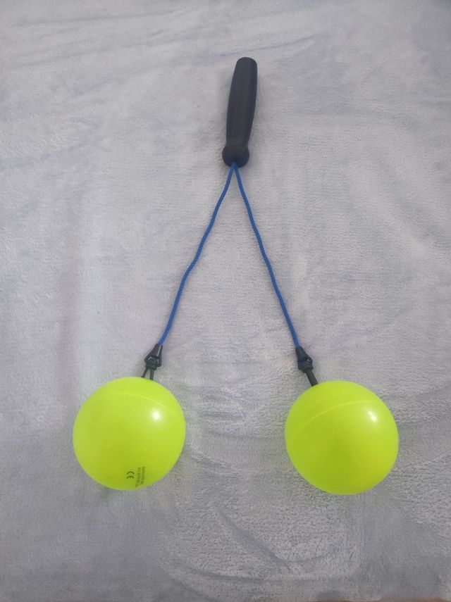 smackerz. juego de pelotas verdes