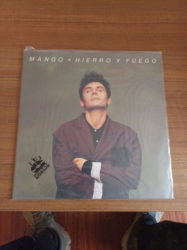 MANGO HIERRO Y FUEGO
