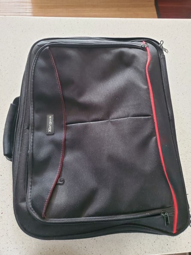 Valigetta imbottita per laptop