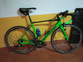 Bicicleta de carbono BOTTECCHIA