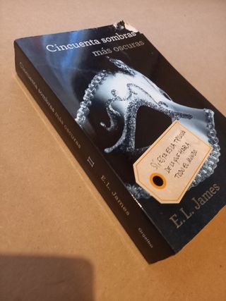 LIBRO-CINCUENTA SOMBRAS MAS OSCURAS-E.L.JAMES