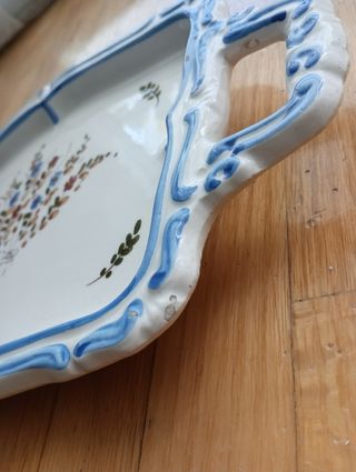 Bandeja decorativa pintada a mano