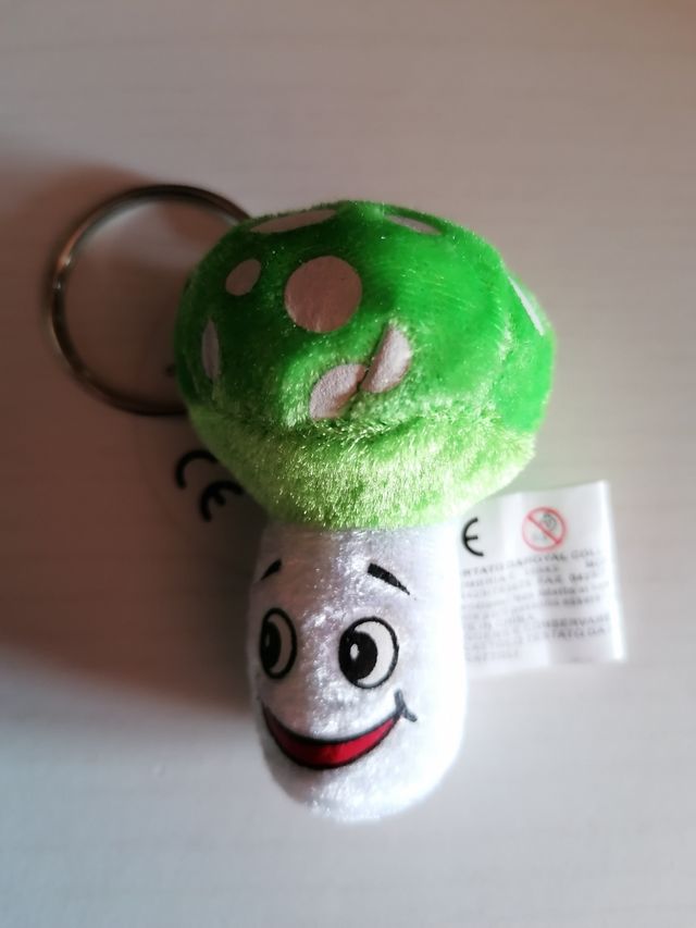 Gadget. Portachiavi funghetto verde. New.
