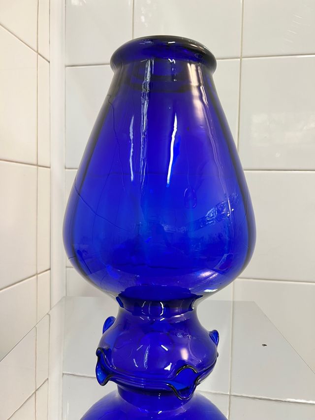 Vaso in vetro ad anfora