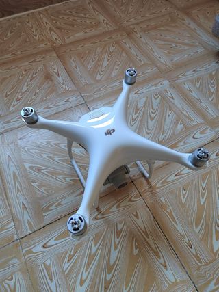 Dron DJI PHANTOM 4 PRO V2