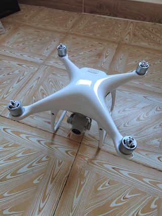 Dron DJI PHANTOM 4 PRO V2