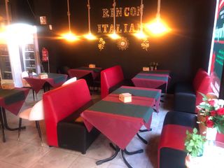 Sillas terraza - metal y plástico cada una 15€