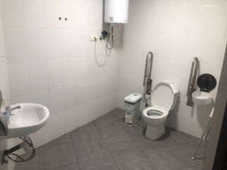 Sillas terraza - metal y plástico cada una 15€