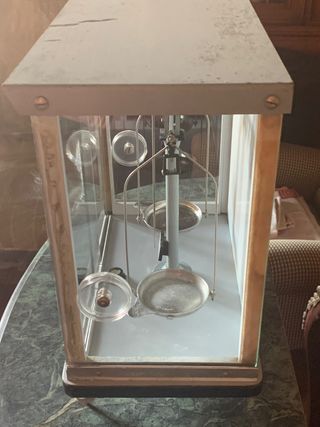 Antigua balanza Cobos farmacia