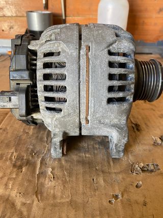 Se vende alternador original grupo vag