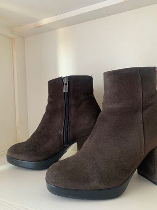 Botines ante marrones