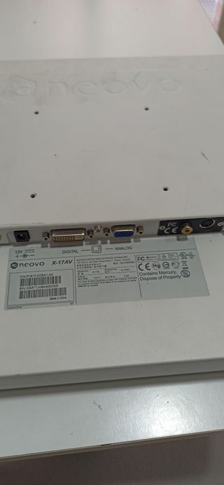 Monitor LCD Neovo X-17AV