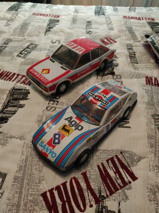 Vehiculos de metal juguete antiguos