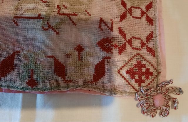 ABECEDARIO BORDADO PUNTO DE CRUZ.ANTIGUO 1901.