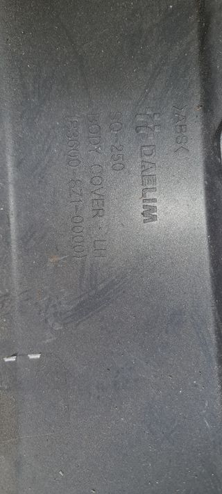 tapas plásticos cachas laterales daelim s2