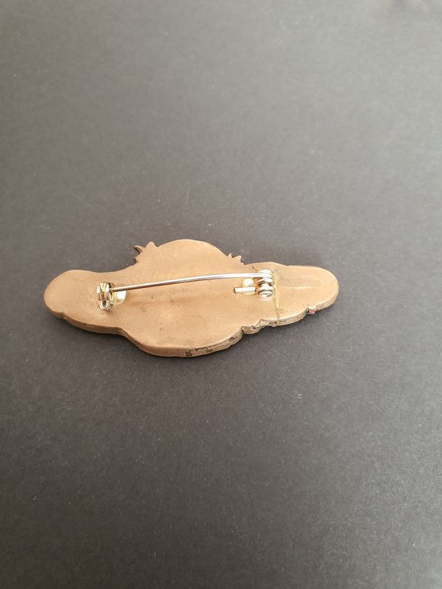 Broche modernista. Art Nouveau. Diosa viento