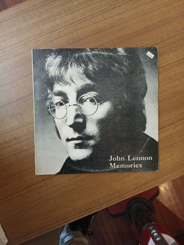 JOHN LENNON MEMORIES