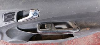 Puerta derecha completa Opel Corsa D 1.3 cdti