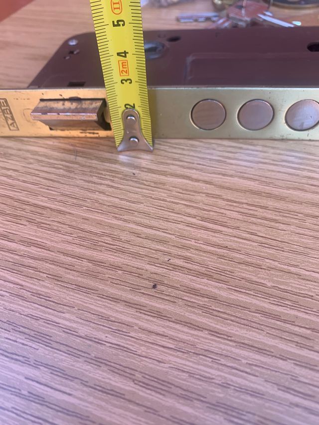 Cerradura puerta Azbe