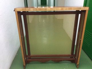 Cubre radiador de madera