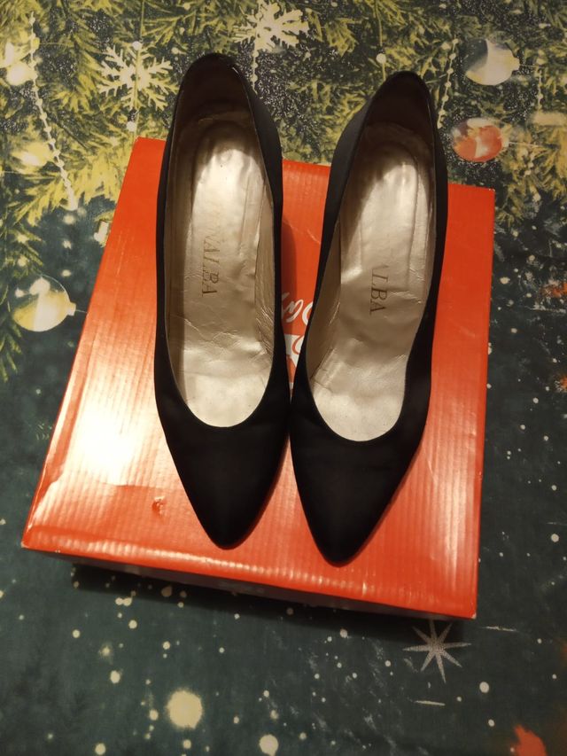 Zapatos de raso negro y tacón bronce n 39