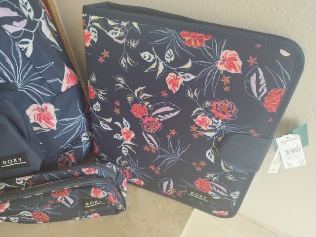 MOCHILA,ESTUCHE,ARCHIVADOR ROXY NUEVO C/ETIQUETA