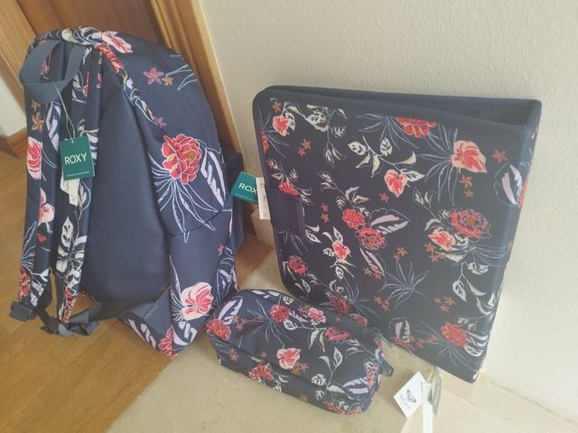 MOCHILA,ESTUCHE,ARCHIVADOR ROXY NUEVO C/ETIQUETA