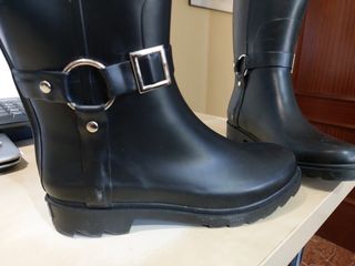 BOTAS DE AGUA Mustang talla 36. Como nuevas.