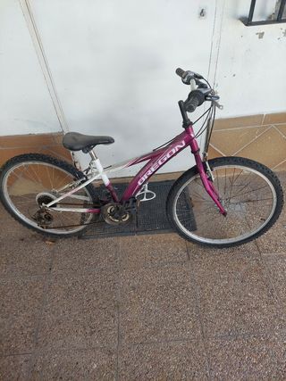 bicicleta B.H.