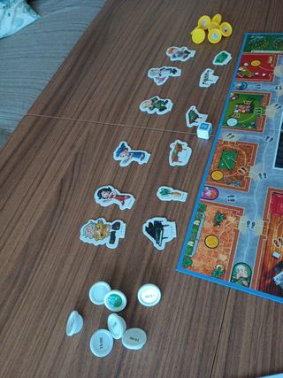 Juego de mesa "Cluedo Junior" 