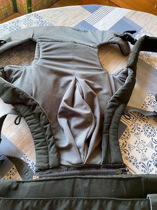 Mochila portabebes cybex